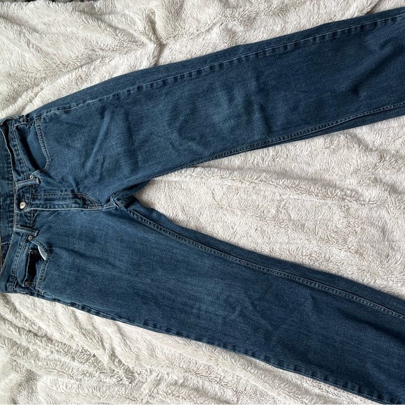 Dark wash Levi’s 559 (32x32) good condition. - Picture 3 of 4